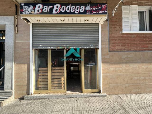 Local comercial en Venta en Calle Calle del Ebro en Valleaguado - La Cañada