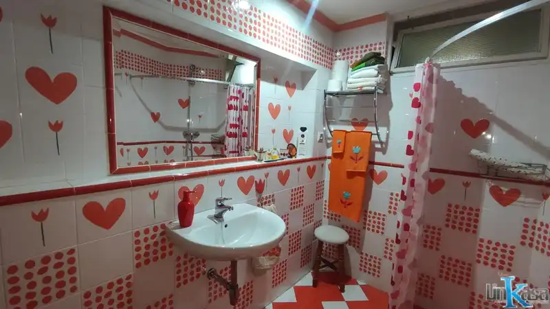 Casa amb terrassa en venda a Calle Alemania, imagen 3