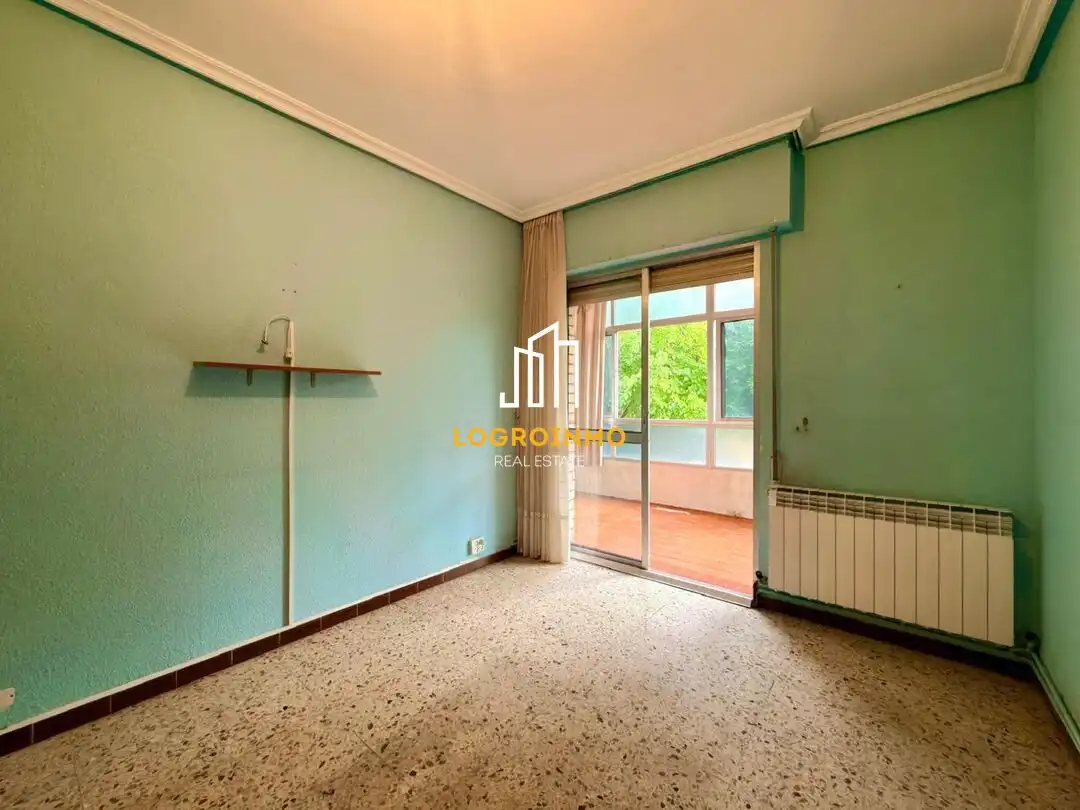 Schlafzimmer von Wohnung zum Verkauf in  Logroño mit Heizung und Terrasse