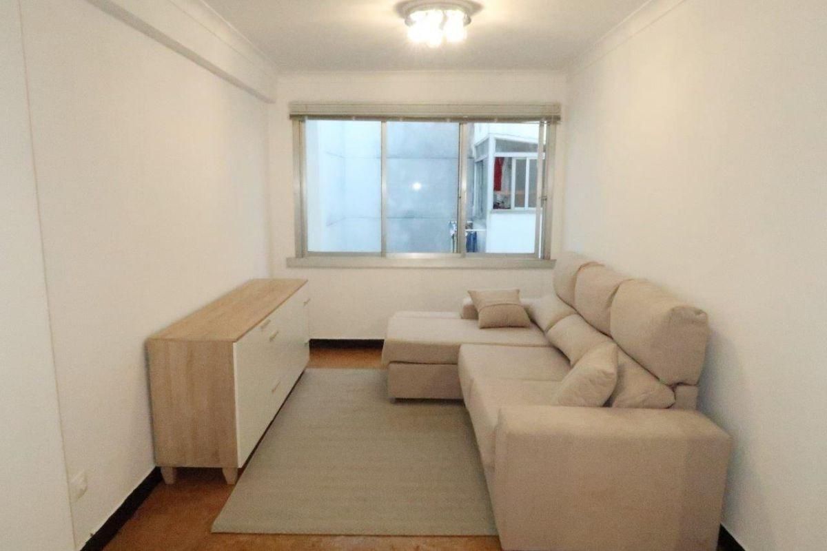 Living room of Flat to rent in L'Hospitalet de Llobregat  with Air Conditioner, Heating and Parquet flooring