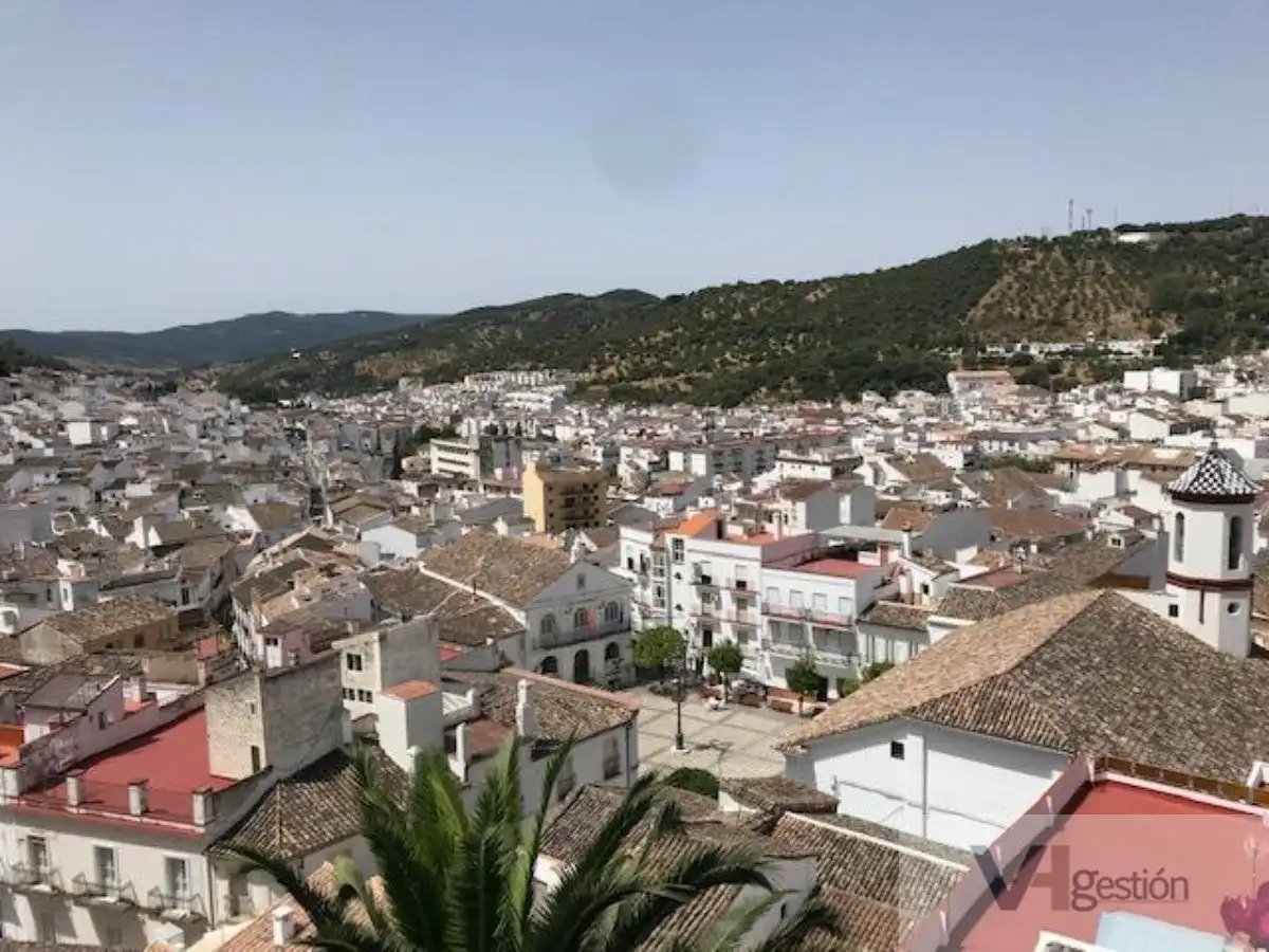 Casa en venta en Ubrique