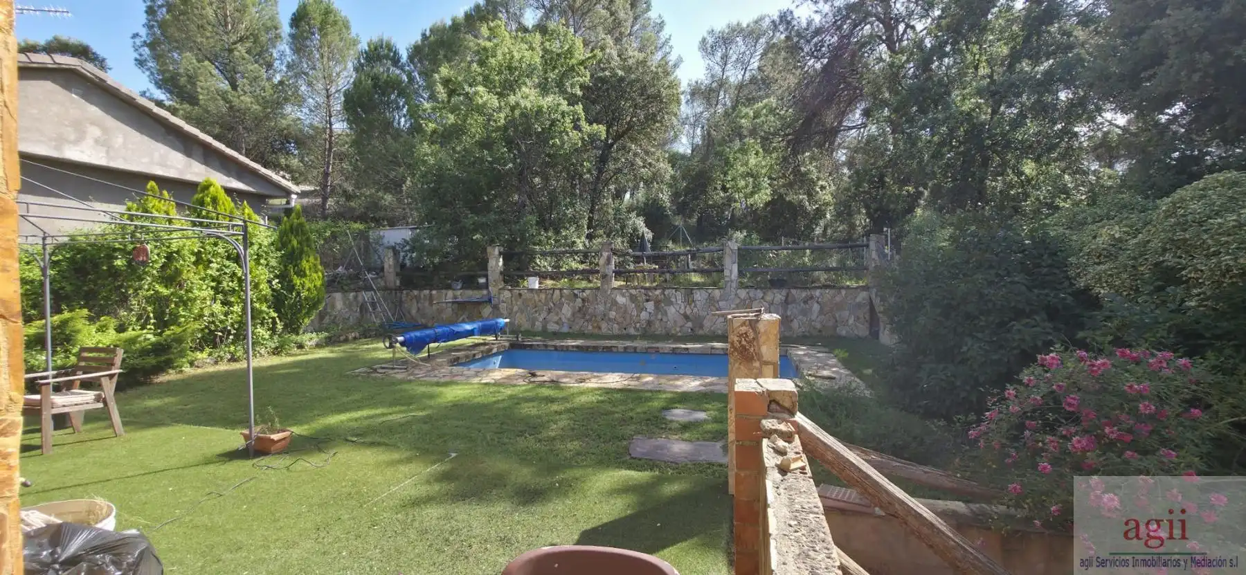 Piscina de Casa o chalet en venta en Pareja con Calefacción y Piscina