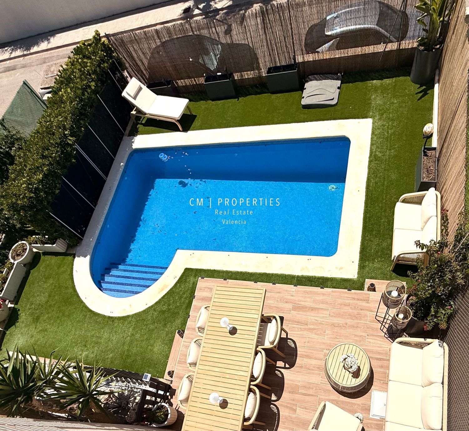 Piscina de Casa o xalet en venda en La Pobla de Vallbona amb Aire condicionat, Calefacció i Terrassa