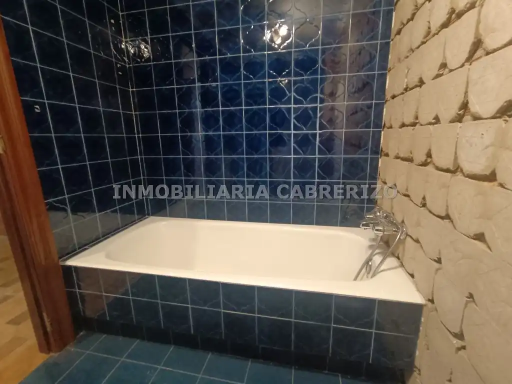 Bathroom of Apartments for sale in  Logroño  with Heating, Terrace and Storage room