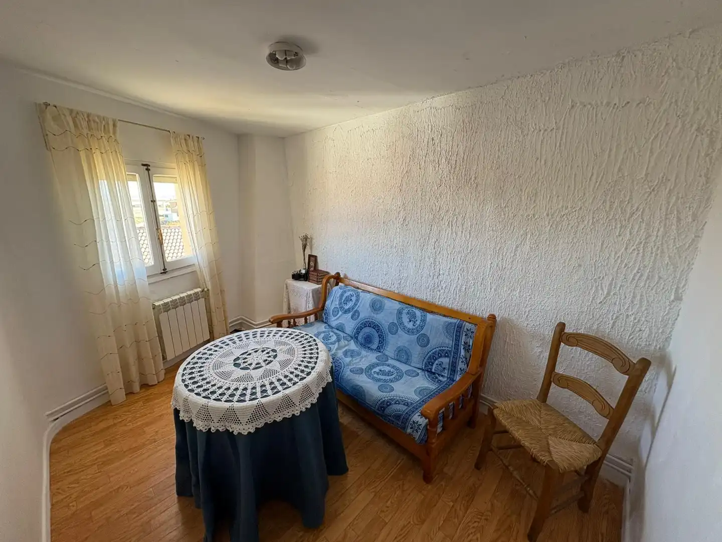 Habitación de Finca rústica en venta en San Esteban de Gormaz con Calefacción, Trastero y Amueblado
