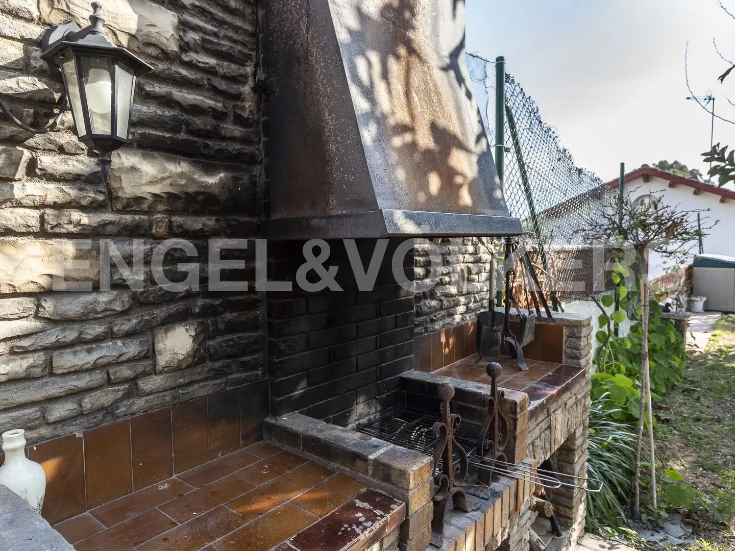 Terrassa de Casa o xalet en venda en Castelldefels amb Aire condicionat, Calefacció i Jardí privat