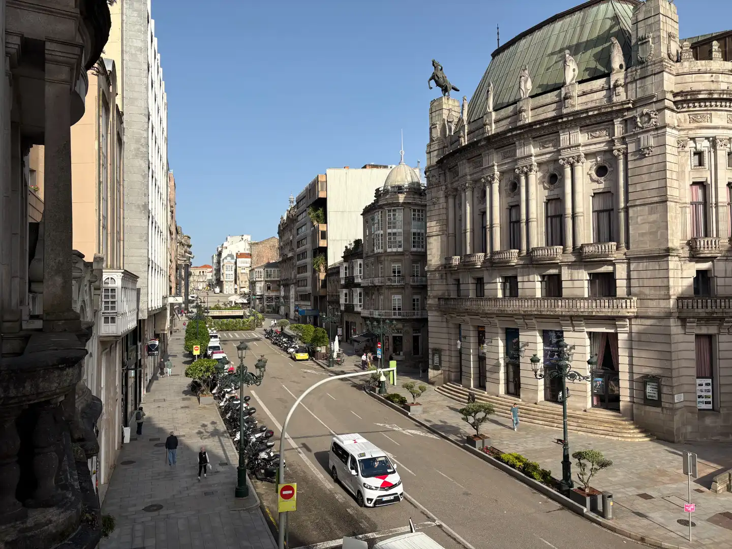 Vista exterior de Piso en venta en Vigo  con Balcón