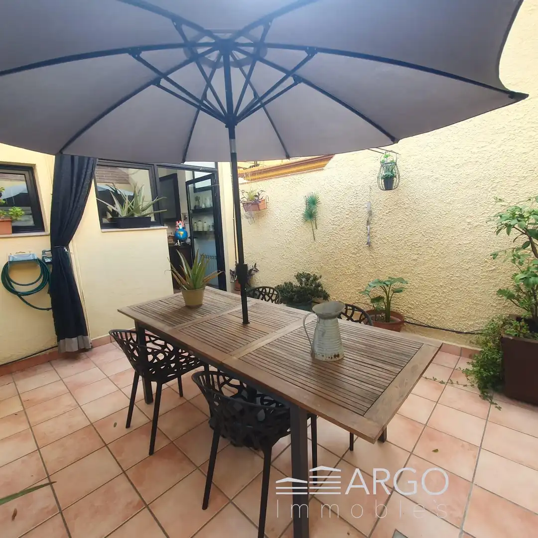 Casa adosada en venta en Carrer de Colom, Centre