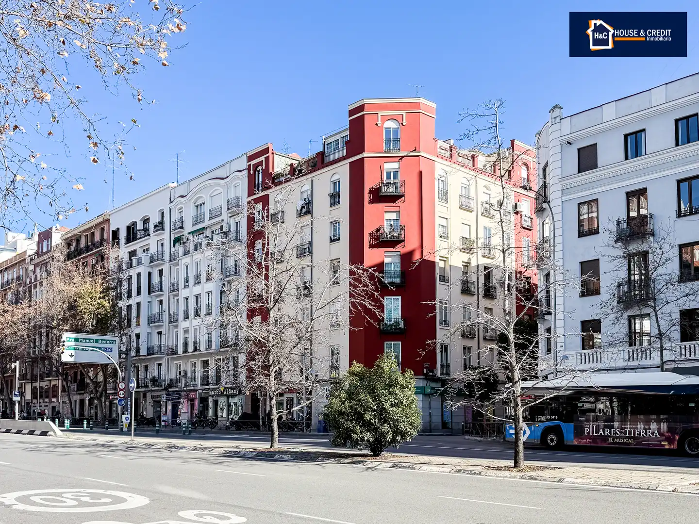 Vista exterior de Piso en venta en Madrid con Aire acondicionado, Calefacción y Trastero