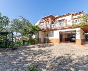 Vista exterior de Casa o xalet en venda en Algarrobo amb Terrassa