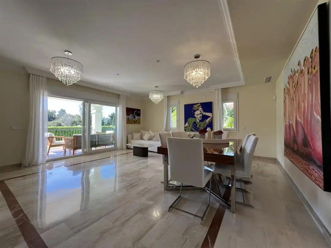 Comedor de Casa o chalet en venta en Marbella con Jardín privado, Terraza y Trastero