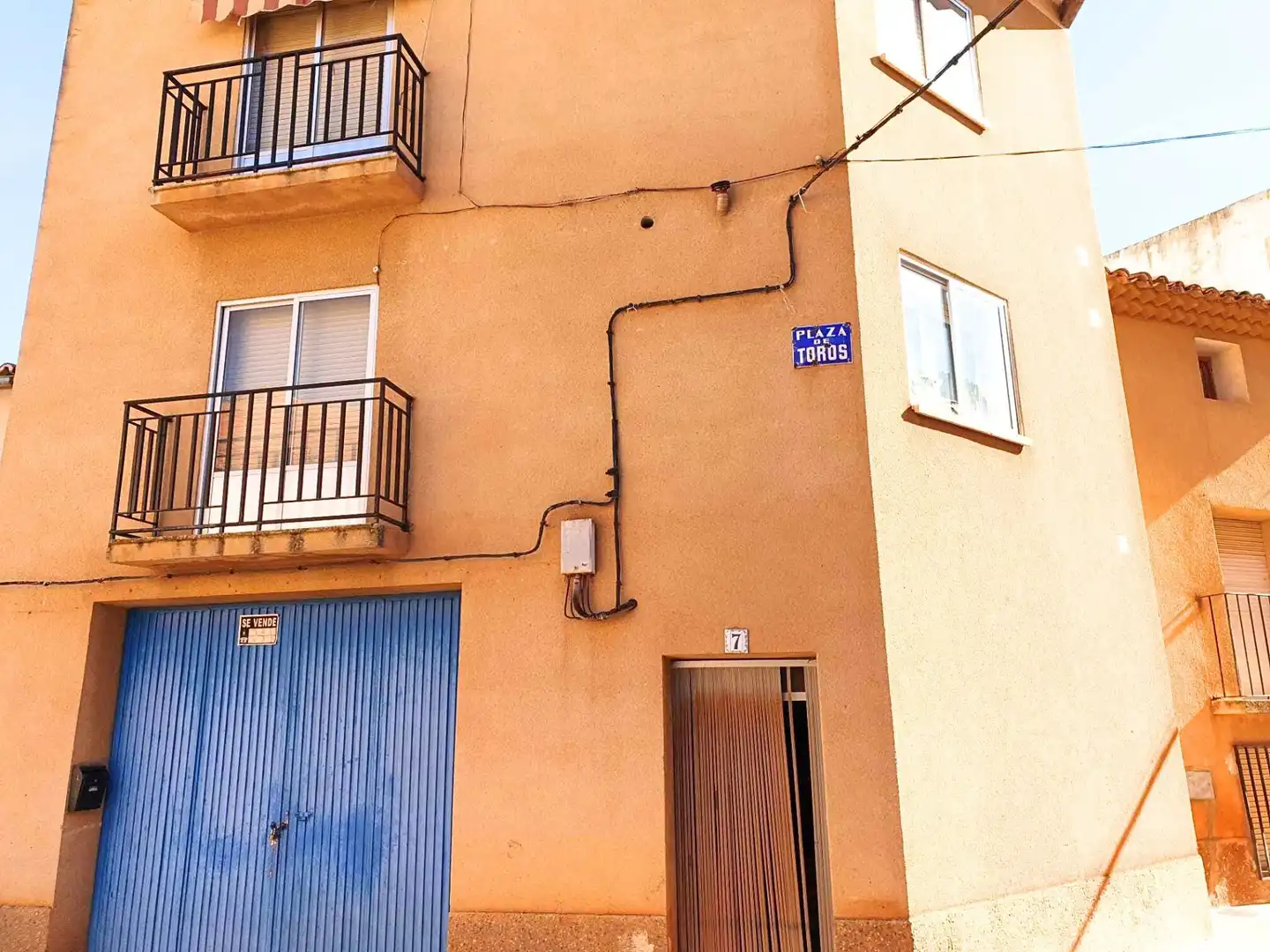 Außenansicht von Wohnung zum Verkauf in Ibdes mit Heizung und Terrasse