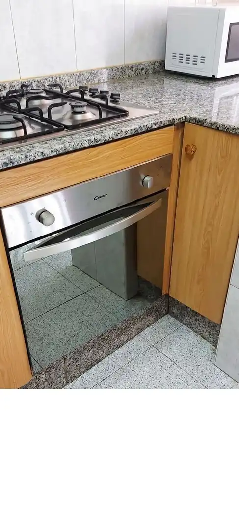 Cocina de Apartamento de alquiler en Valencia con Balcón