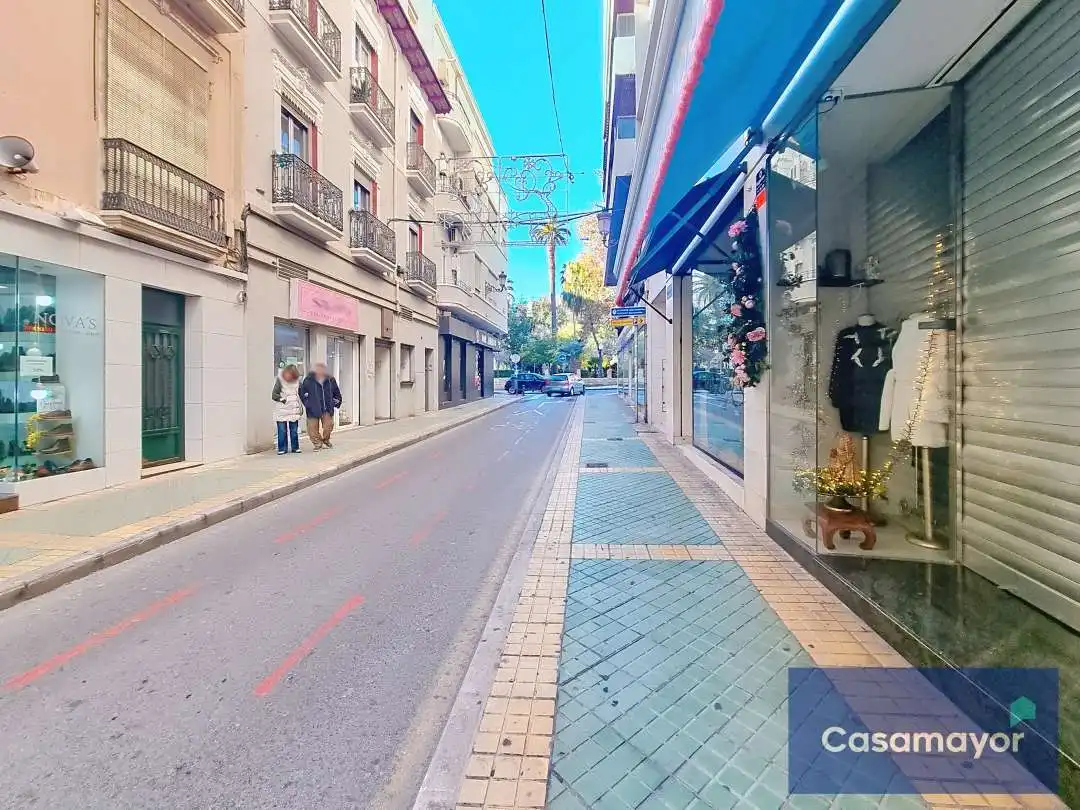 Local comercial en traspàs a Centro, imagen 3