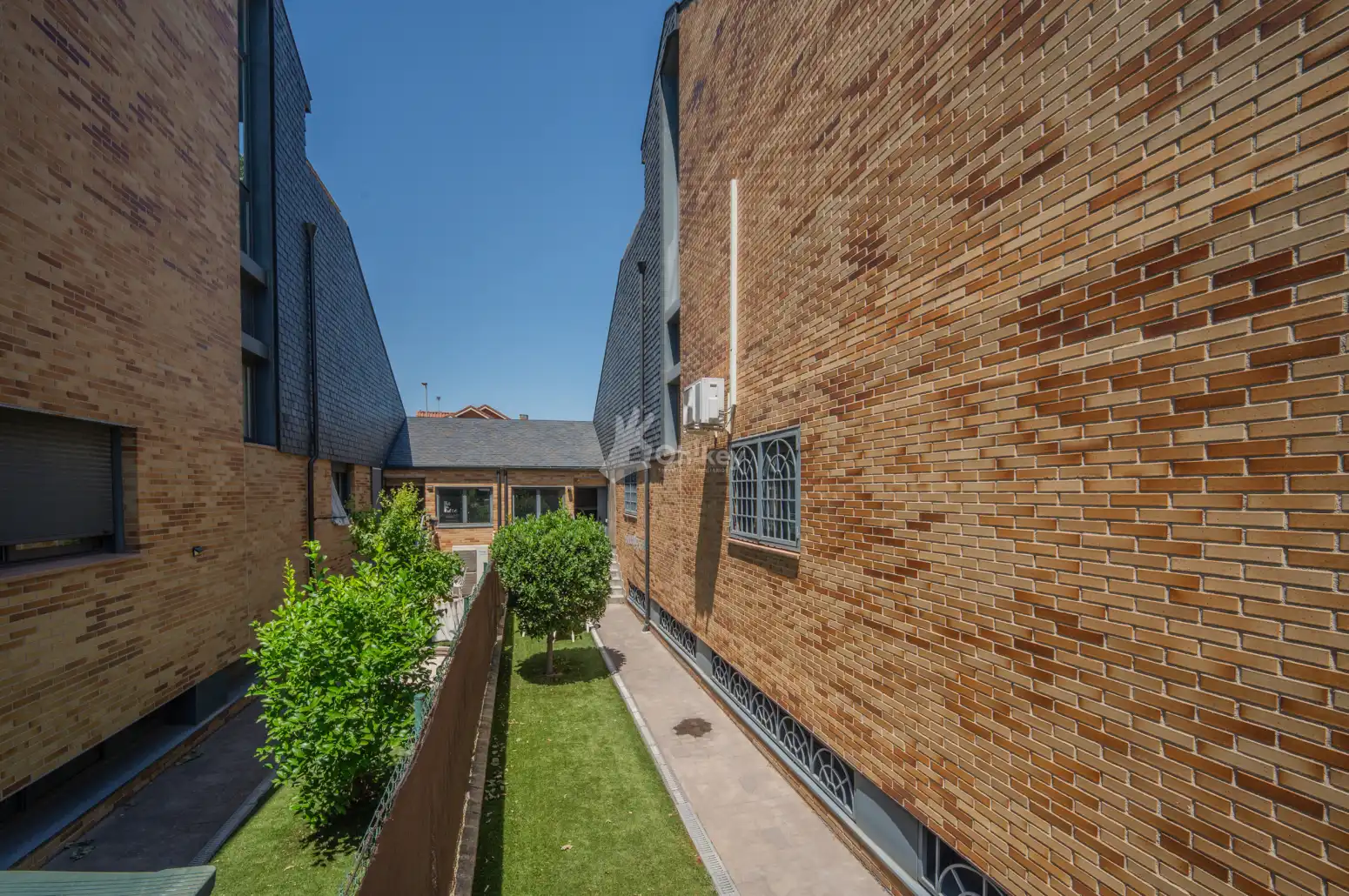 Vista exterior de Casa o chalet en venta en Rivas-Vaciamadrid con Aire acondicionado, Jardín privado y Terraza