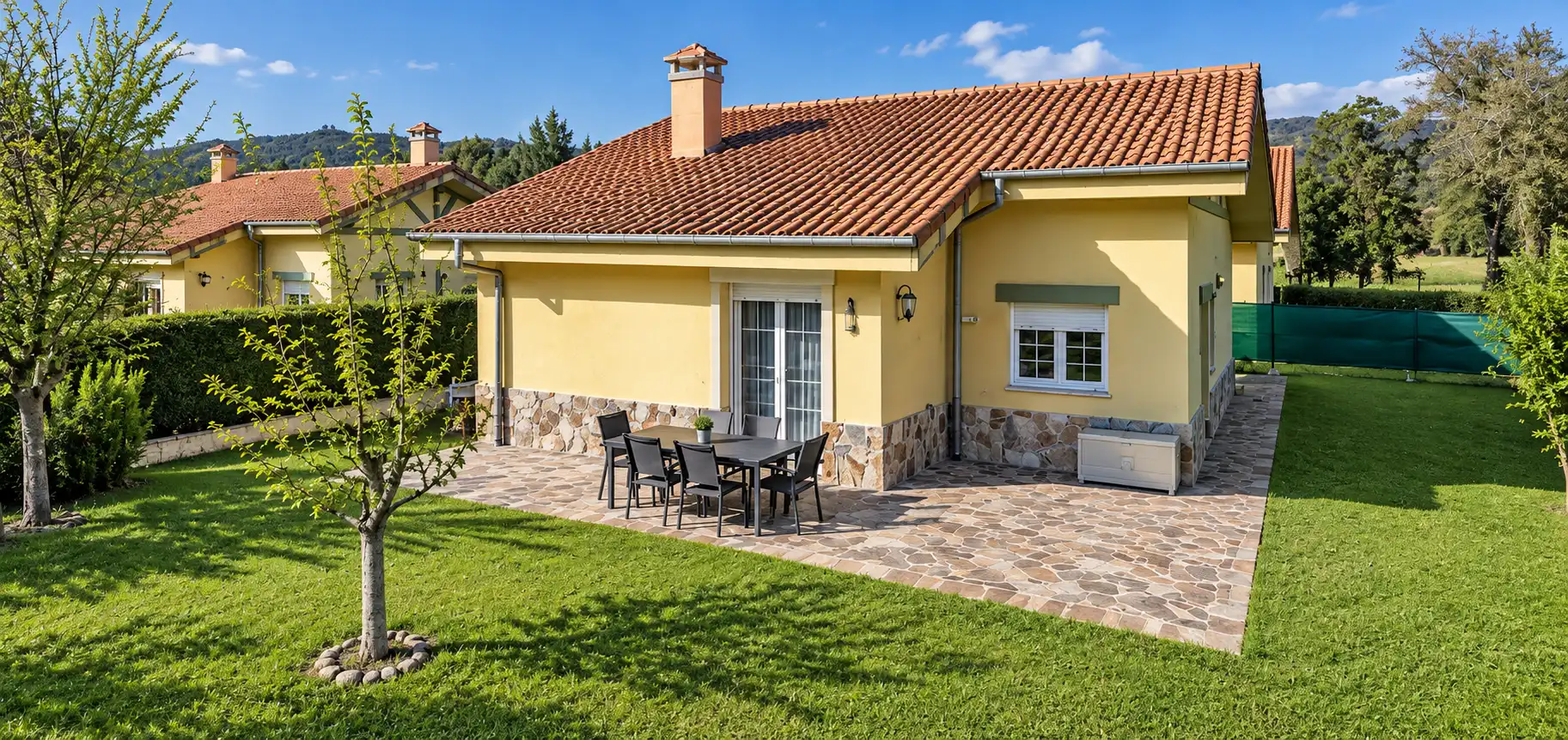 Exterior view of Houses for rent in Hazas de Cesto  with Heating, Terrace and Storage room