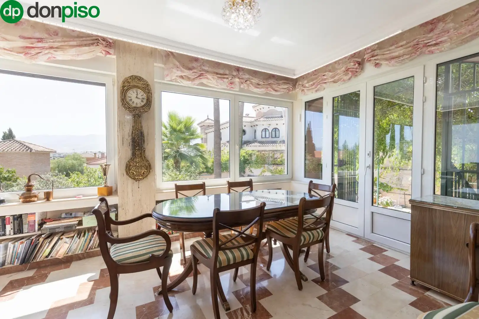 House with pool for sale in Avenida MONTEVIVE, imagen 4