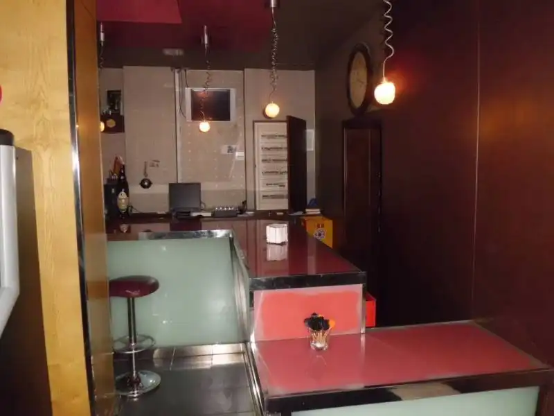 Local comercial en venda a El Ejido Ciudad