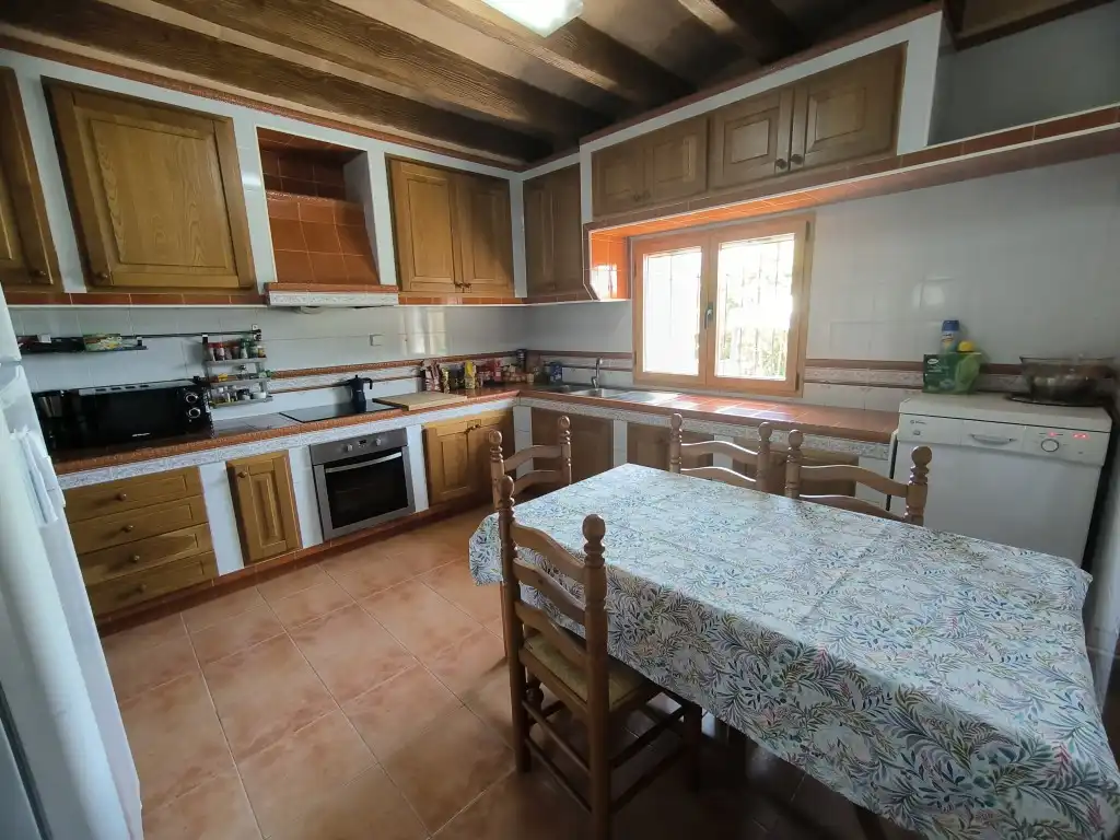 Casa rústica con piscina en venta en Llubí, imagen 6
