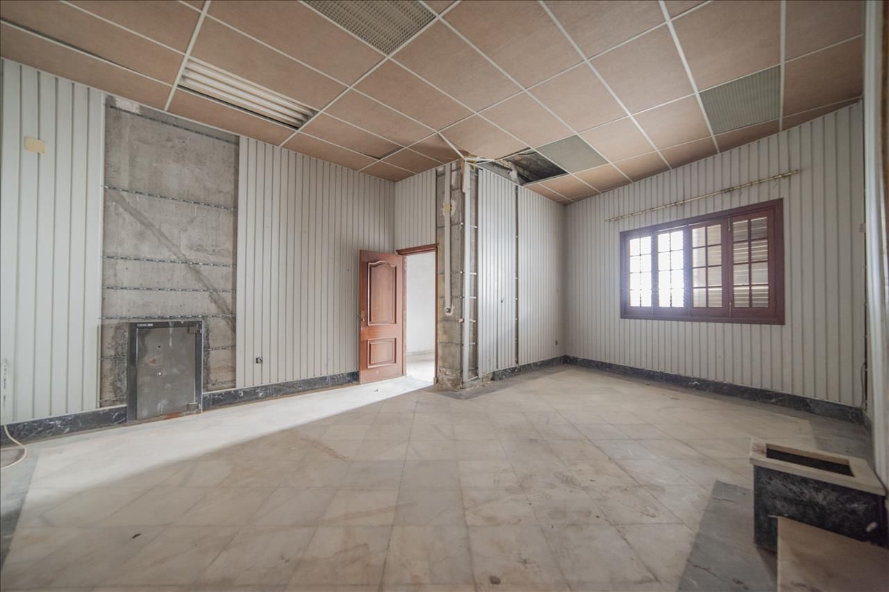 Casa adosada en venda en Lebrija amb Terrassa