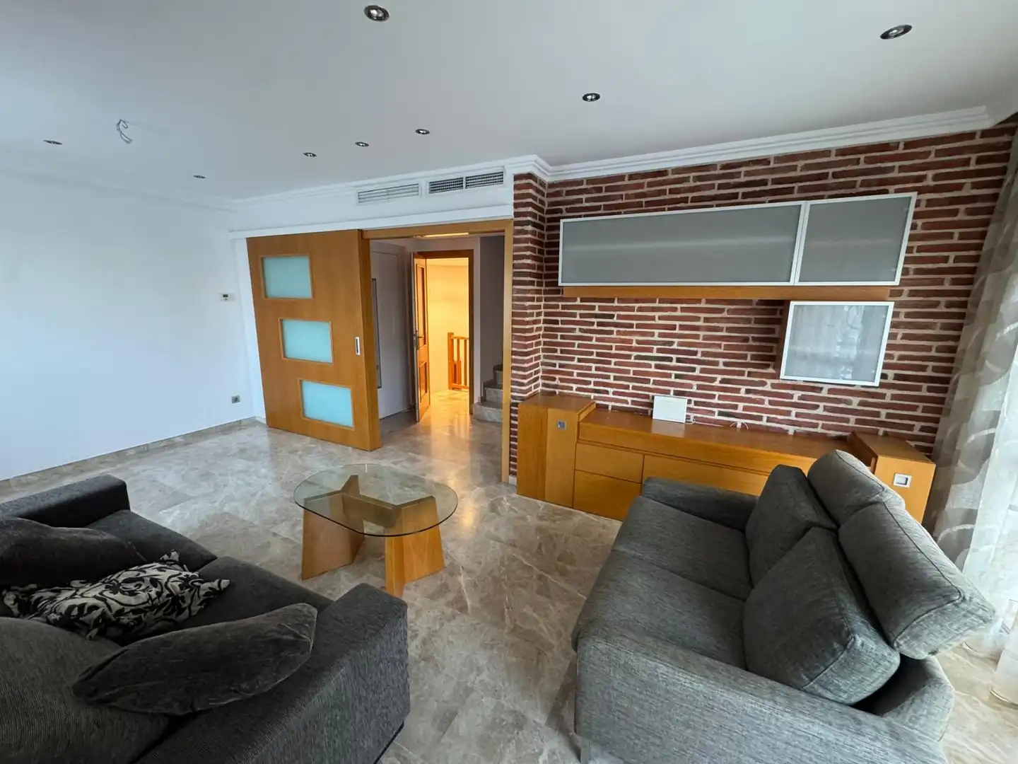 Casa adosada de alquiler