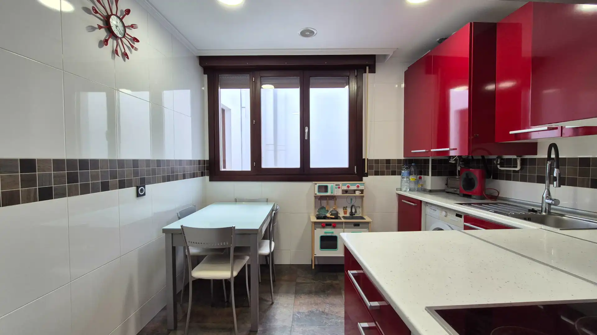 Kitchen of Duplexes for sale in Palencia  with Heating, Parquet flooring and Storage room