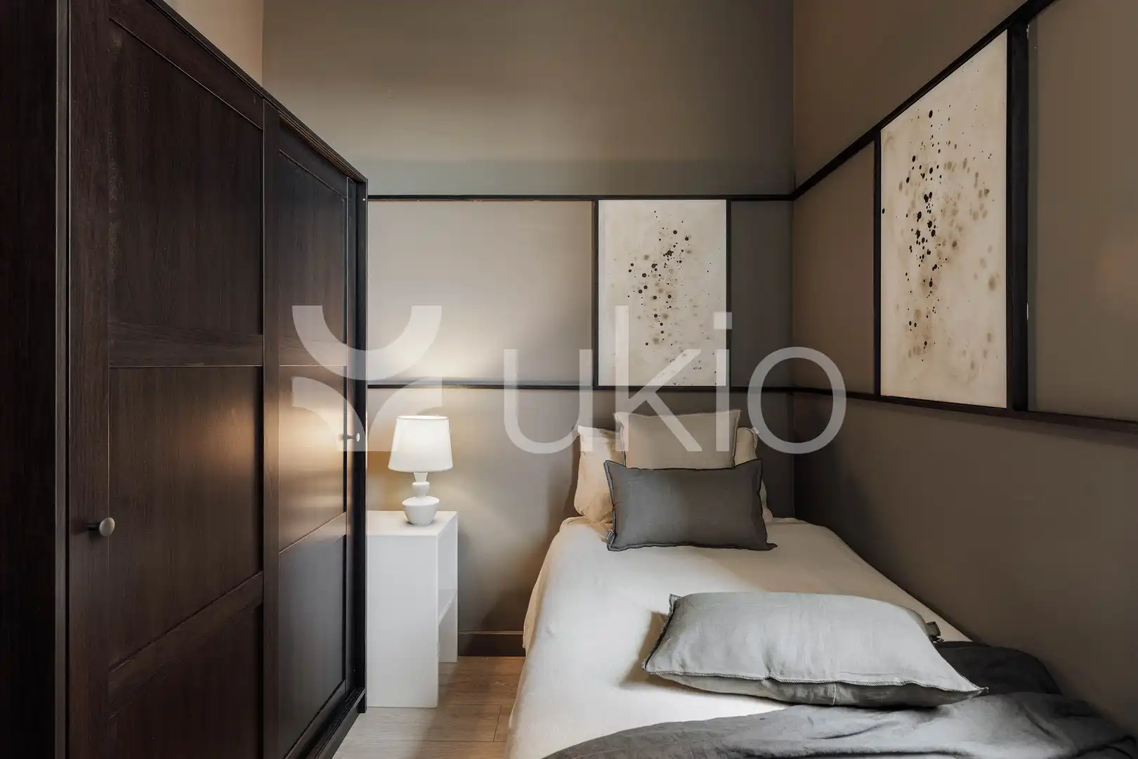 Habitación de Apartamento de alquiler en Barcelona con Aire acondicionado, Calefacción y Amueblado