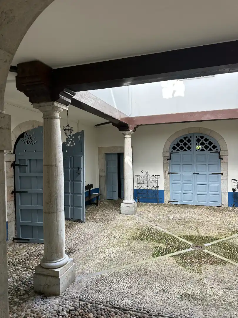 Casa amb terrassa en venda a Plaza de la Marquesa de Casa Valdés 1