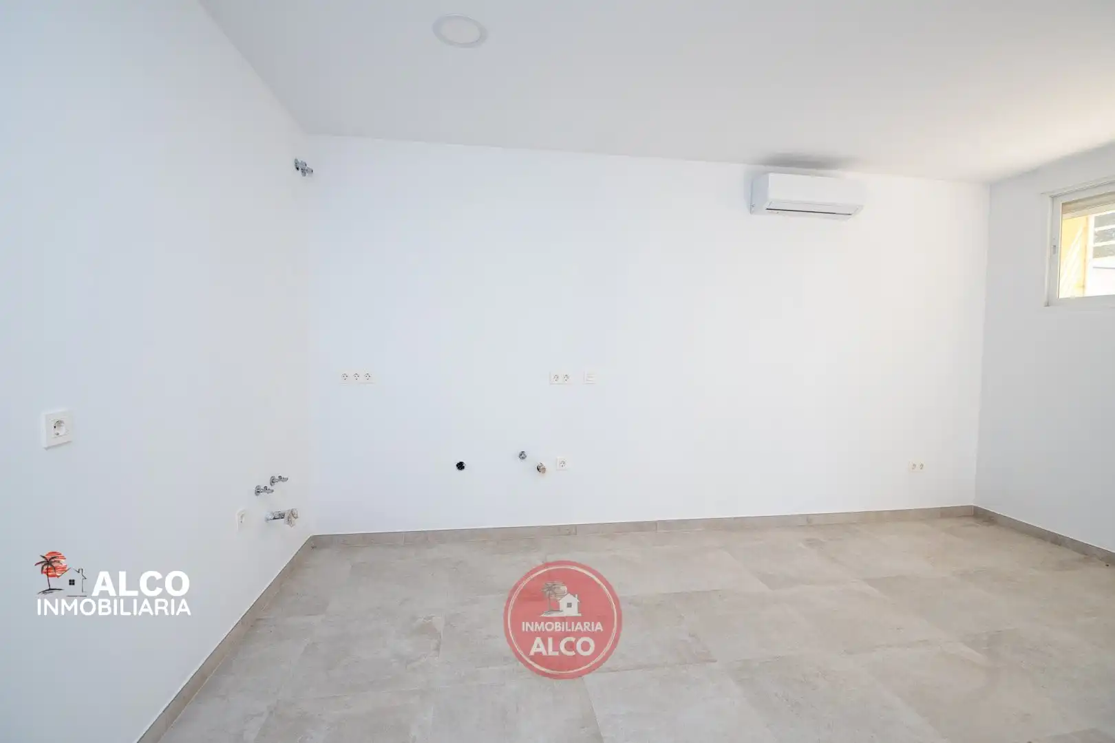 Flat for sale in Torrox  with Air Conditioner