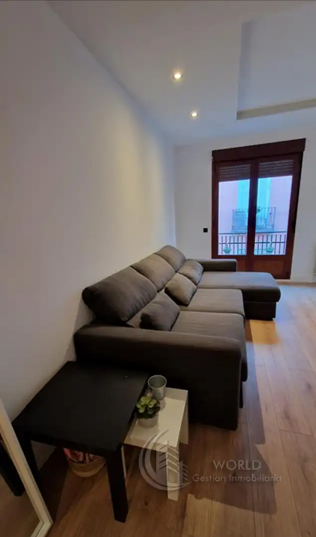 Sala de estar de Piso de alquiler en Madrid con Aire acondicionado, Calefacción y Amueblado