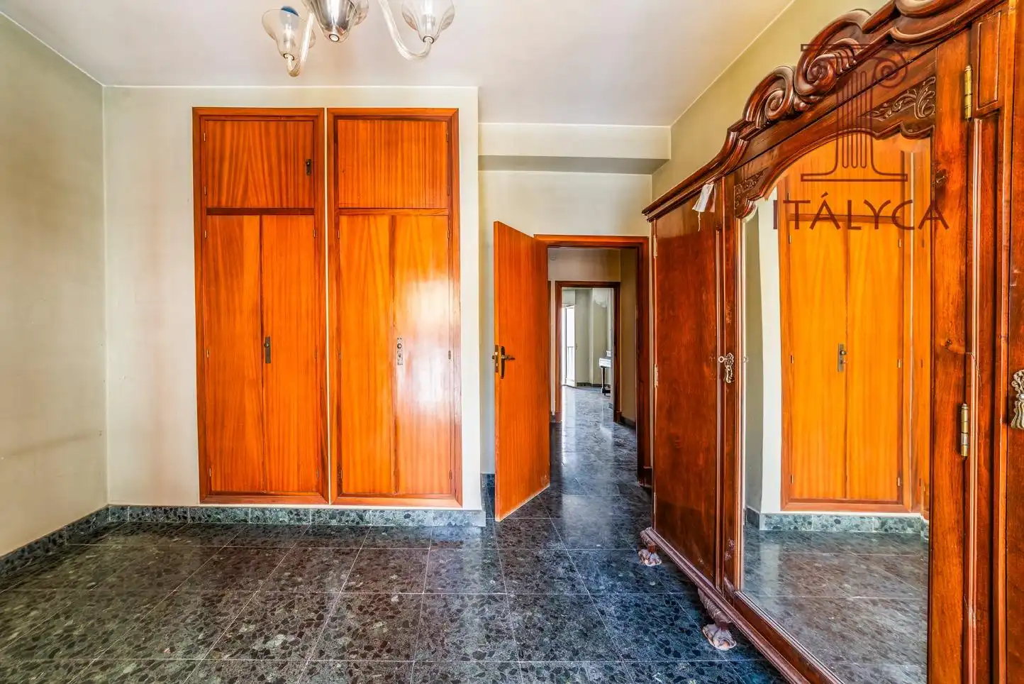Piso en venta en Sevilla con Terraza y Trastero
