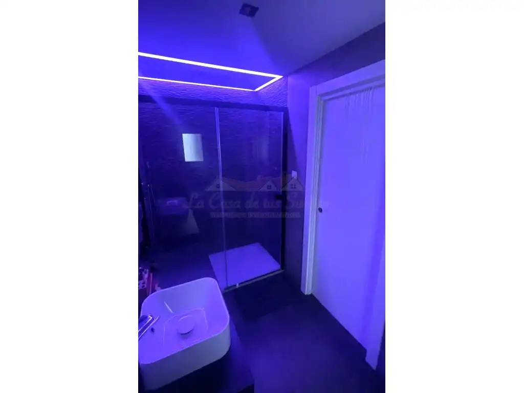 Badezimmer von Dachboden zum Verkauf in Elda