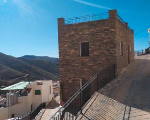 Vista exterior de Casa o xalet en venda en Velefique amb Aire condicionat, Terrassa i Balcó