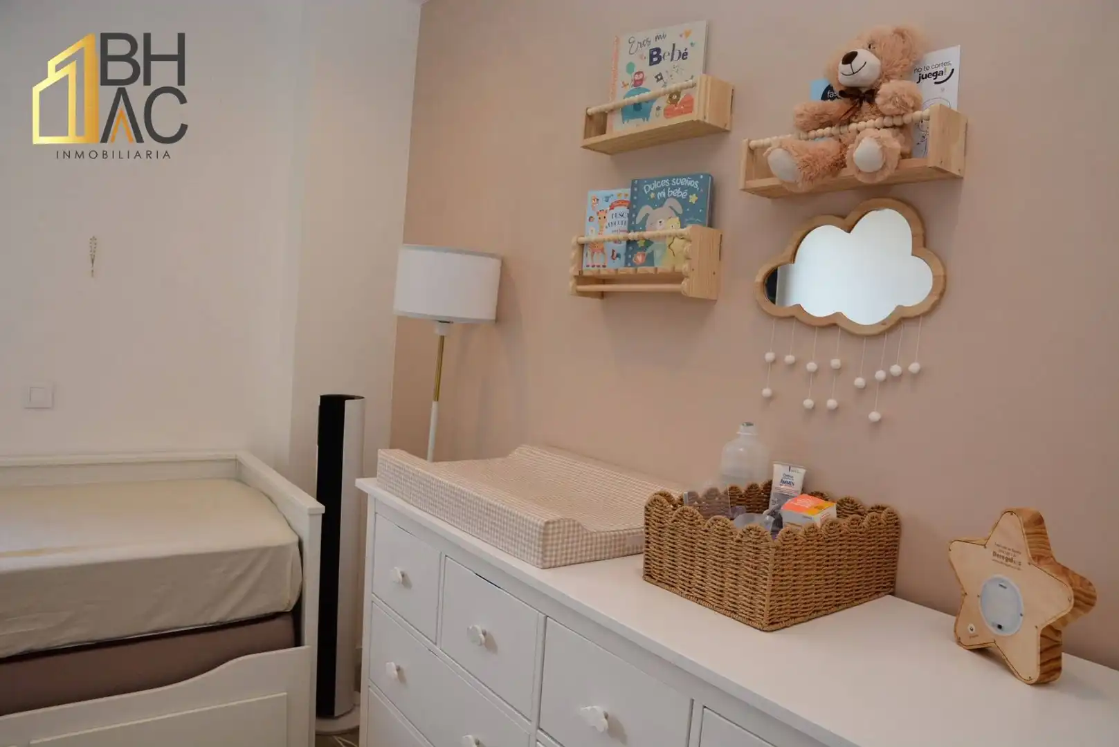 Schlafzimmer von Dachboden zum Verkauf in Alcalá de Henares mit Klimaanlage, Heizung und Terrasse