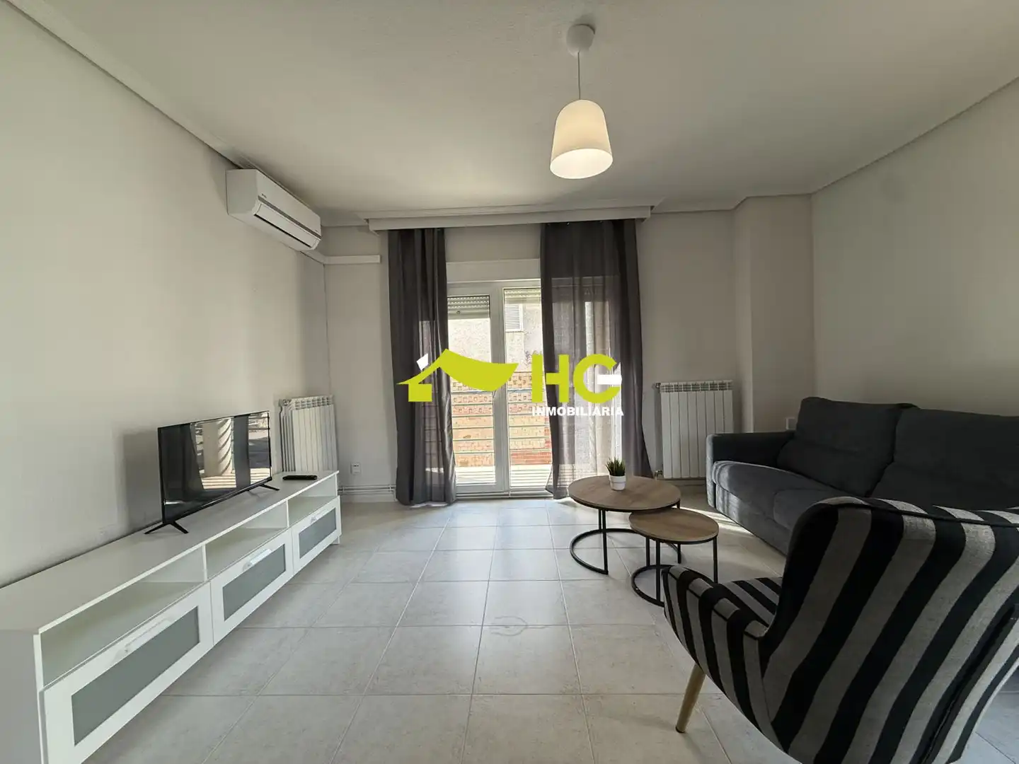 Sala de estar de Dúplex de alquiler en Villaviciosa de Odón con Aire acondicionado, Calefacción y Terraza