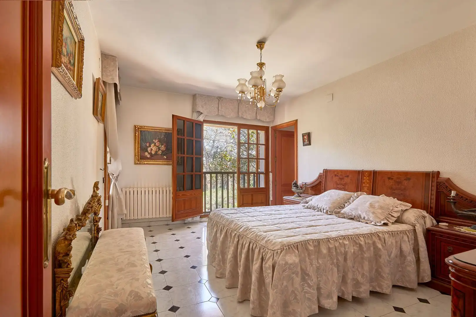 Habitación de Casa o chalet en venta en Sant Fost de Campsentelles con Calefacción, Jardín privado y Terraza