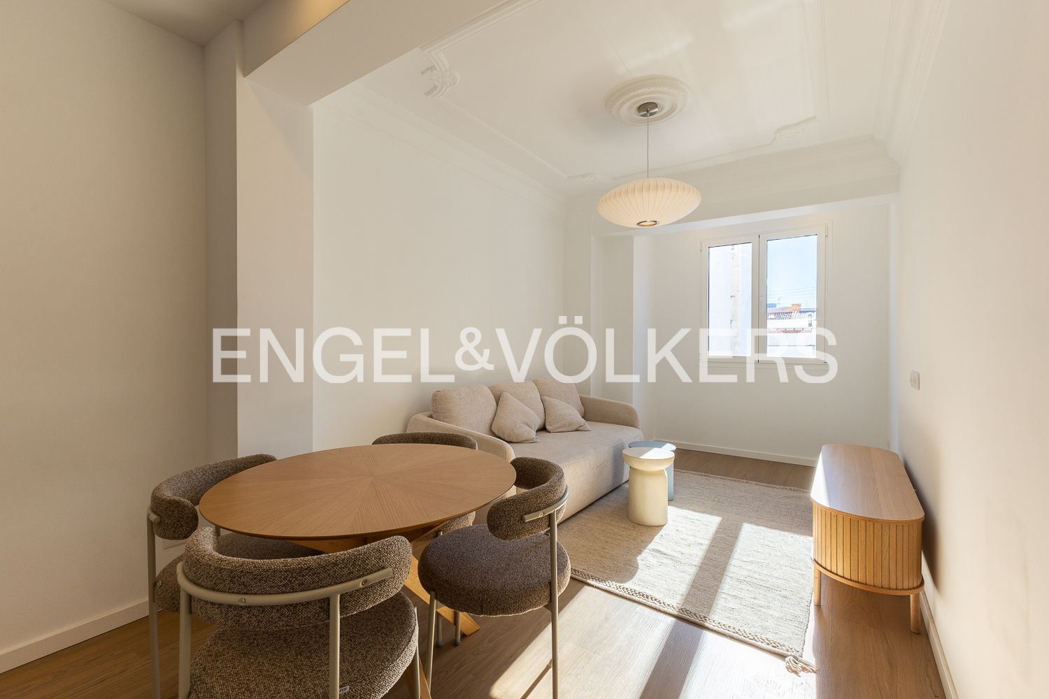 Living room of Apartment to rent in  Valencia Capital  with Air Conditioner, Heating and Furnished