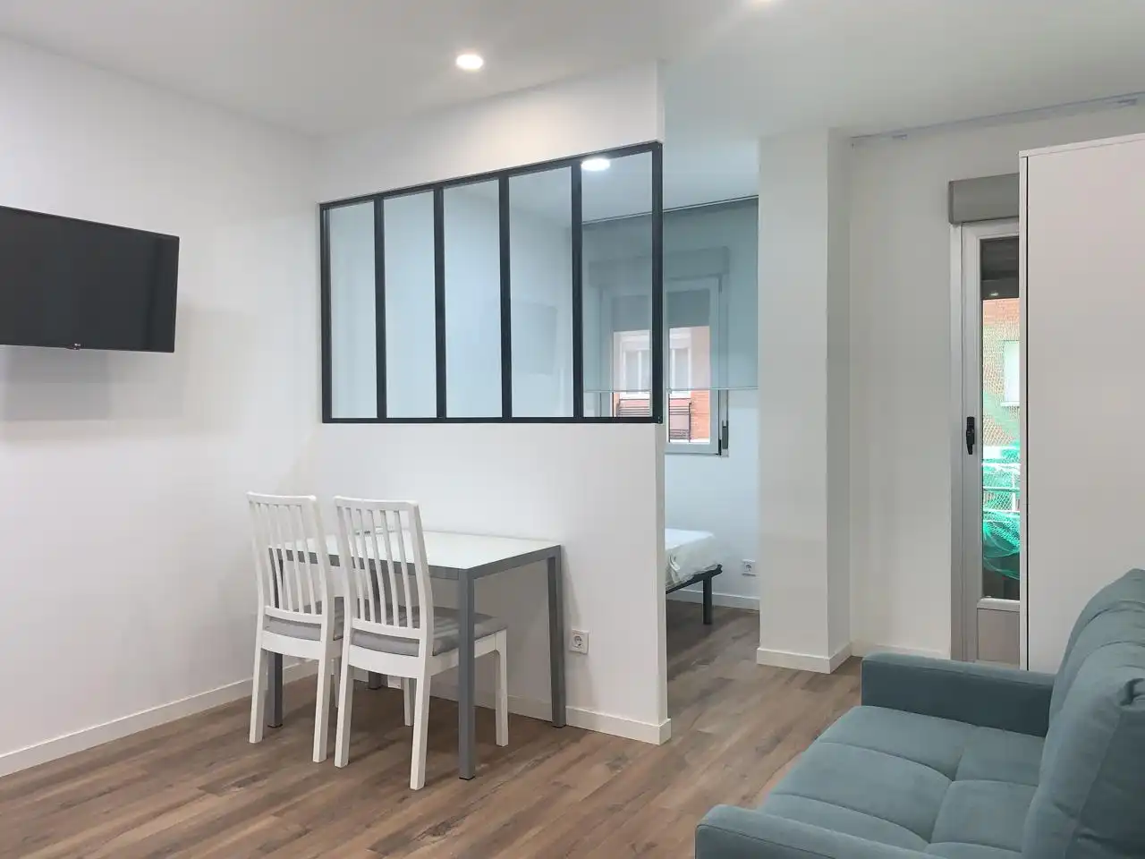 Living room of Study for rent in Madrid  with Air Conditioner, Terrace and Furnished