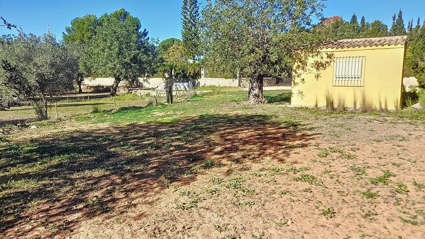 Country house zum Verkauf in Bétera mit Privatgarten, Abstellraum und Schwimmbad