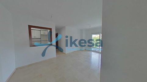 Foto 4 de Piso en venta en Sierra de Estepona - Avda. de Andalucía, Estepona