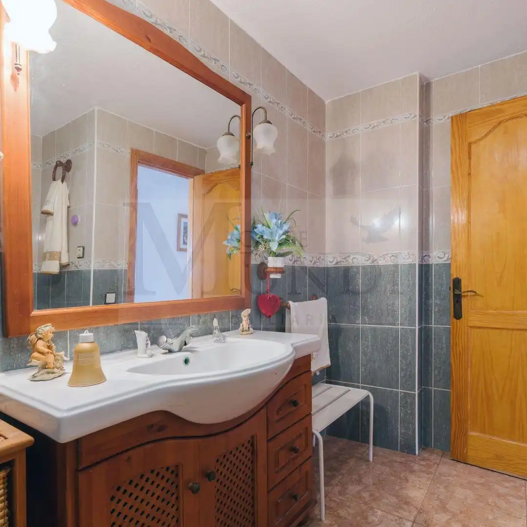 Badezimmer von Maisonette zum Verkauf in La Oliva mit Heizung, Terrasse und Abstellraum