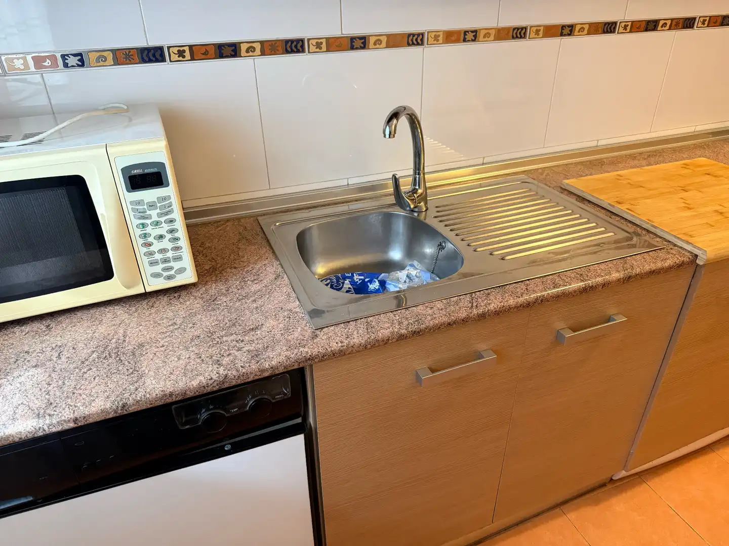 Cocina de Apartamento en venta en León Capital  con Calefacción, Parquet y Terraza