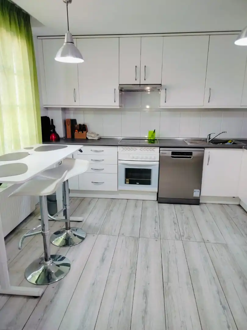 Cocina de Casa adosada en venta en Moraleja de Enmedio con Aire acondicionado, Calefacción y Jardín privado