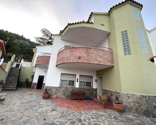 Vista exterior de Casa o xalet en venda en Castellón de la Plana / Castelló de la Plana amb Aire condicionat, Terrassa i Piscina