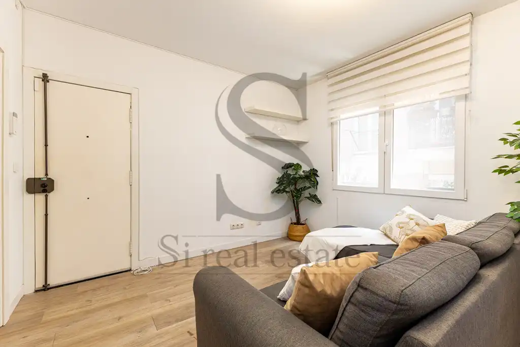 Vista exterior de Piso en venta en Barcelona con Aire acondicionado y Parquet