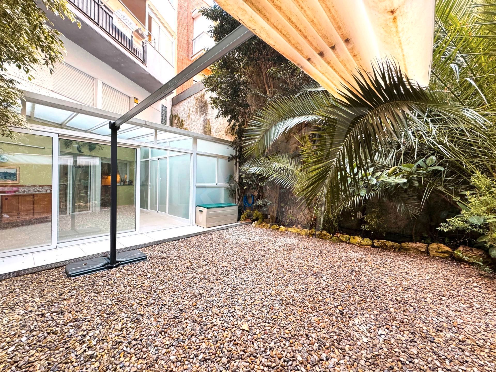 Terrace of Duplex for sale in  Barcelona Capital  with Air Conditioner, Heating and Private garden