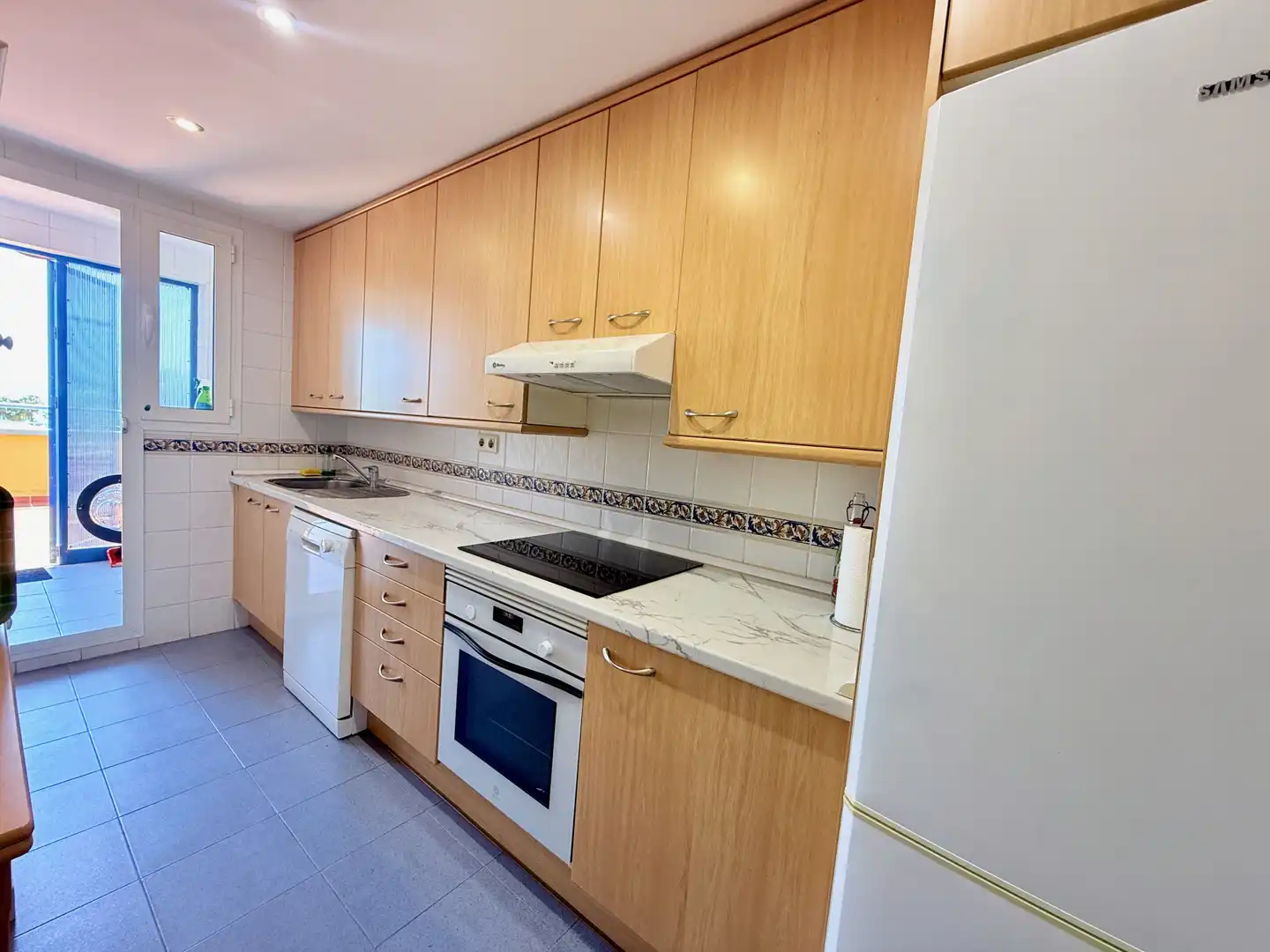 Küche von Maisonette zur Miete in Marbella mit Heizung, Abstellraum und Schwimmbad