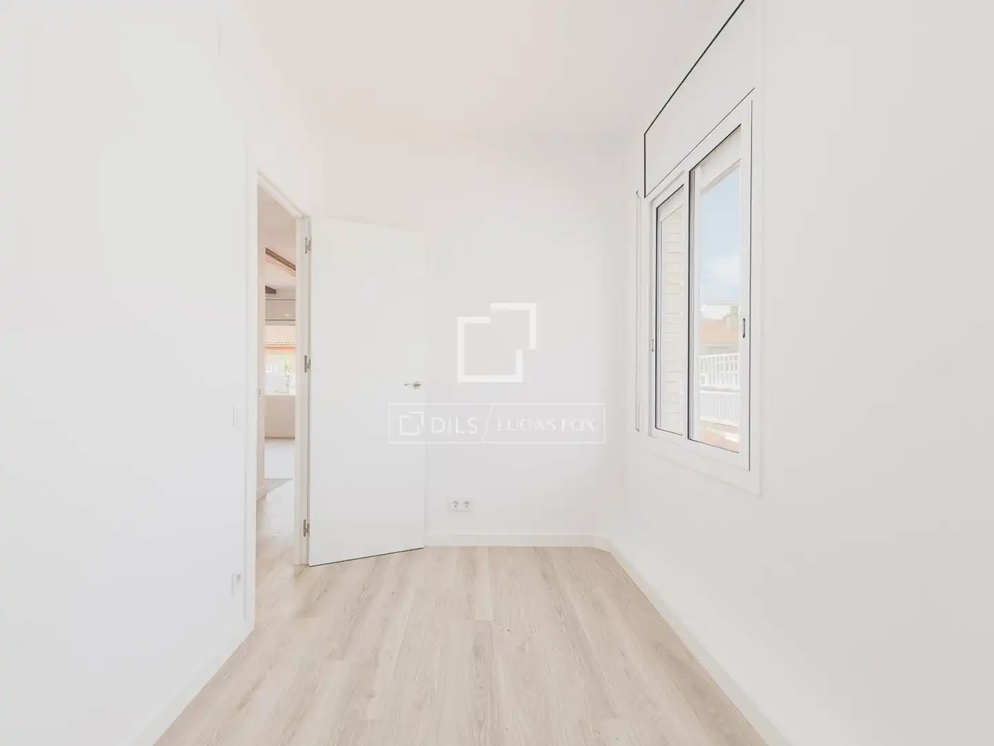 Bedroom of Attic for sale in Barcelona  with Air Conditioner, Terrace and Balcony