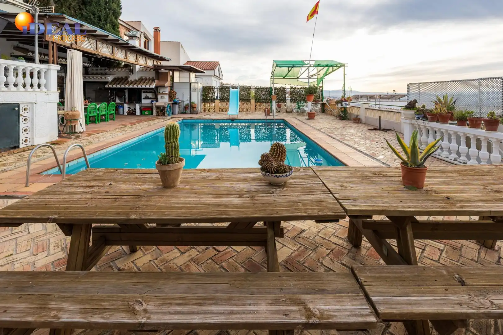 Villa mit Terrasse zum Verkauf in Barrio de la Vega, imagen 2