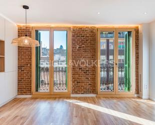 Vista exterior de Apartament en venda en  Barcelona Capital amb Aire condicionat, Calefacció i Parquet